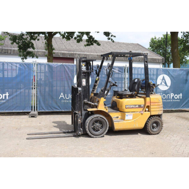 1997 Caterpillar GP25-48718517