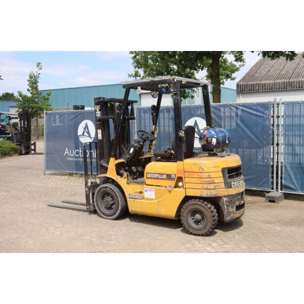1997 Caterpillar GP25-48718519