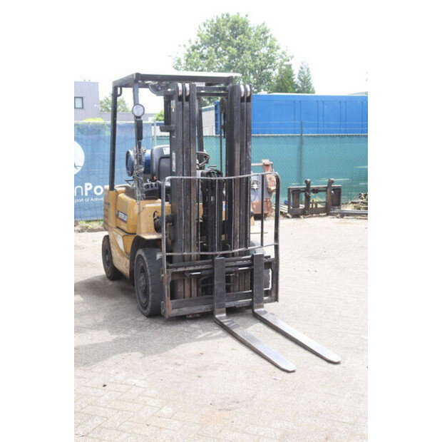 1997 Caterpillar GP25-48718523