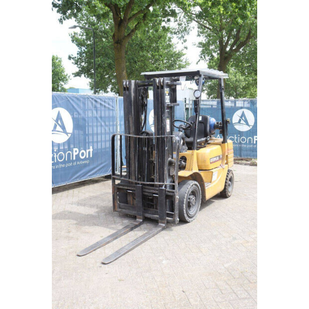 1997 Caterpillar GP25-48718525