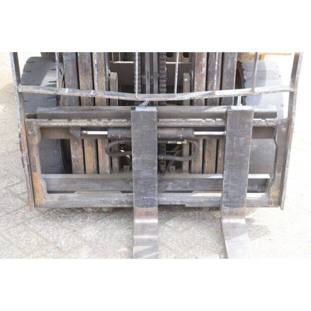 1997 Caterpillar GP25-48718528