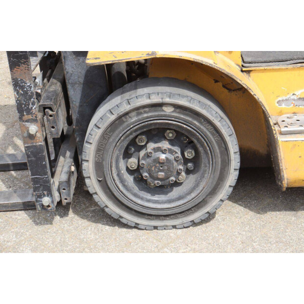 1997 Caterpillar GP25-48718531