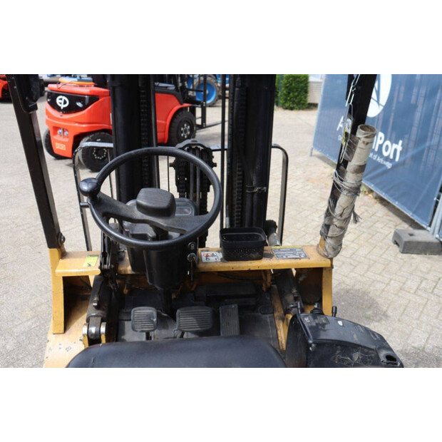 1997 Caterpillar GP25-48718537