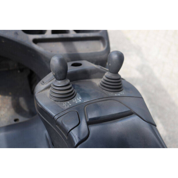 2016 Linde E25L-01-48718615