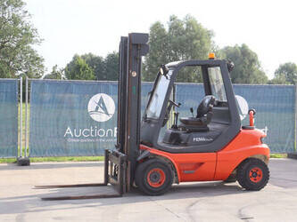 Image for LIFTS 2001 Fenwick-Linde H30D-03