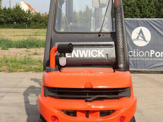 2001-fenwick-linde-h30d-03-48719338