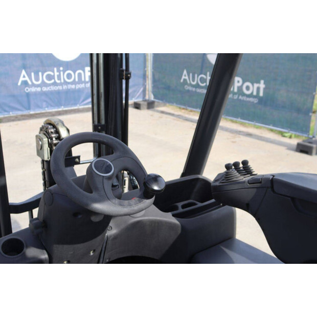 2017 Linde E16C-02-48719533