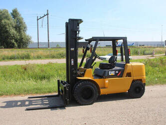Image de CHARIOTS ÉLÉVATEURS 2007 Caterpillar DP45K-2