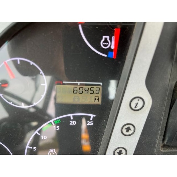 2019 JCB 4CX-48742839