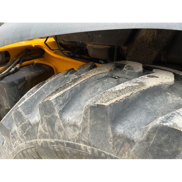 2019 JCB 4CX-48742842