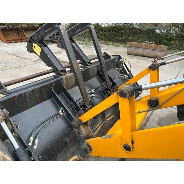 2019 JCB 4CX-48742846
