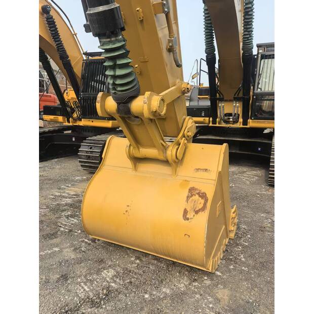 2024 Caterpillar 330D-48743546