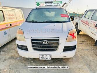 2007-hyundai-h-1-48745198