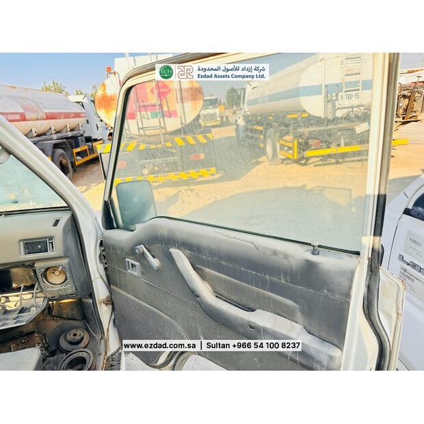 2008 MITSUBISHI L300-48745306