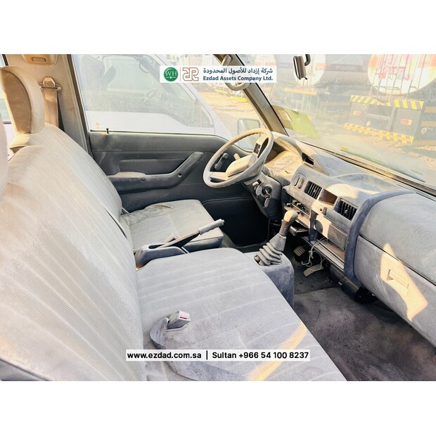 2009 ميتسوبيشي L300-48745338