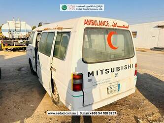 2009-mitsubishi-l300-48745341