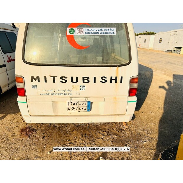 2009 ميتسوبيشي L300-48745342
