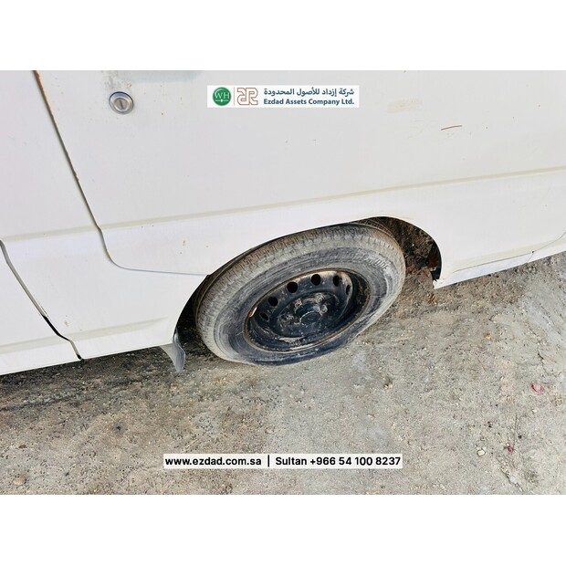 2009 ميتسوبيشي L300-48745361