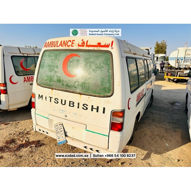 2011 ميتسوبيشي L300-48745365