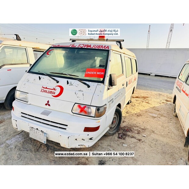 2011 ميتسوبيشي L300-48745378