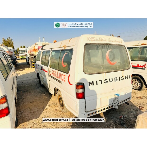 2011 ميتسوبيشي L300-48745386