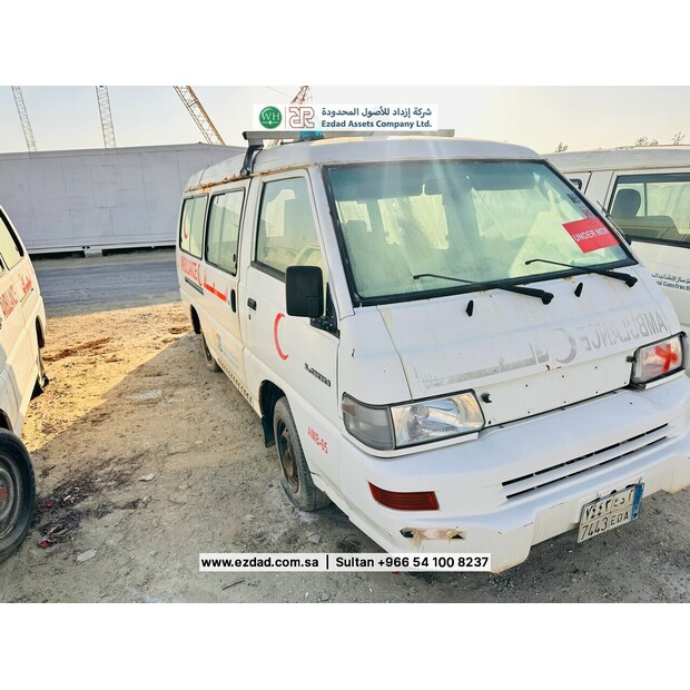 2011 ميتسوبيشي L300-48745401