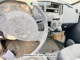 2014-daihatsu-gran-max-48745441