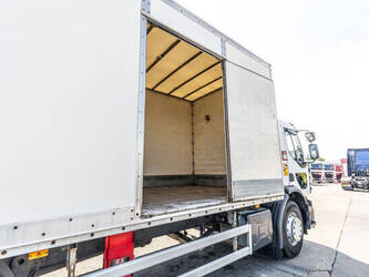 2014-renault-d26-320-6x2-dhollandia-2t-48746536