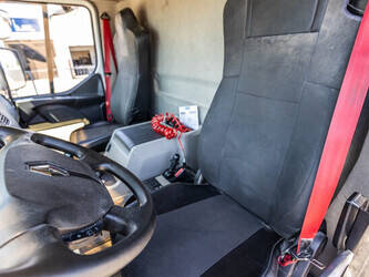 2017-renault-d26-320-48746684