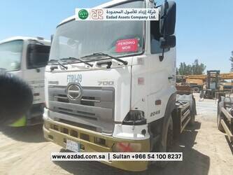 صورة ل شاحنات هينو 2045 SERIES 700