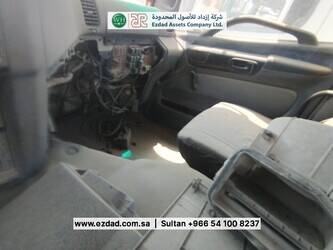2009-hino-2046-series-700-48751492