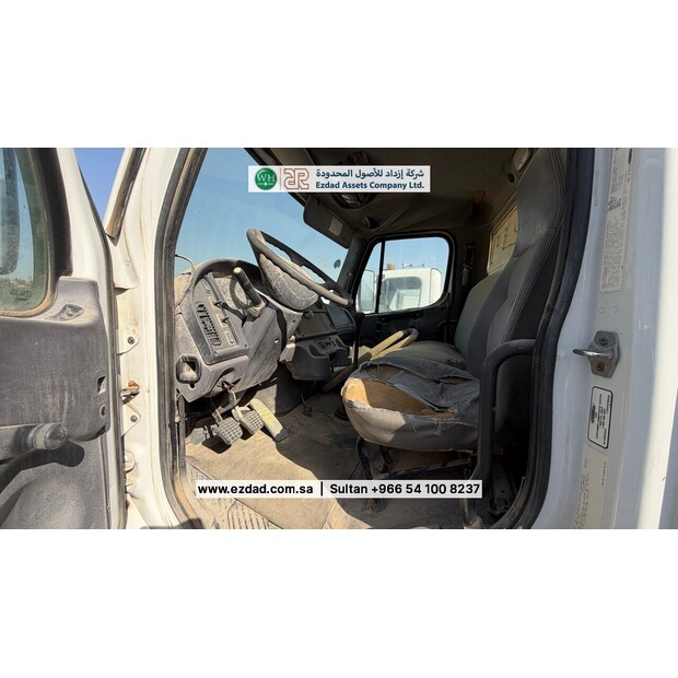 2011 Freightliner Business Class M2-48751505
