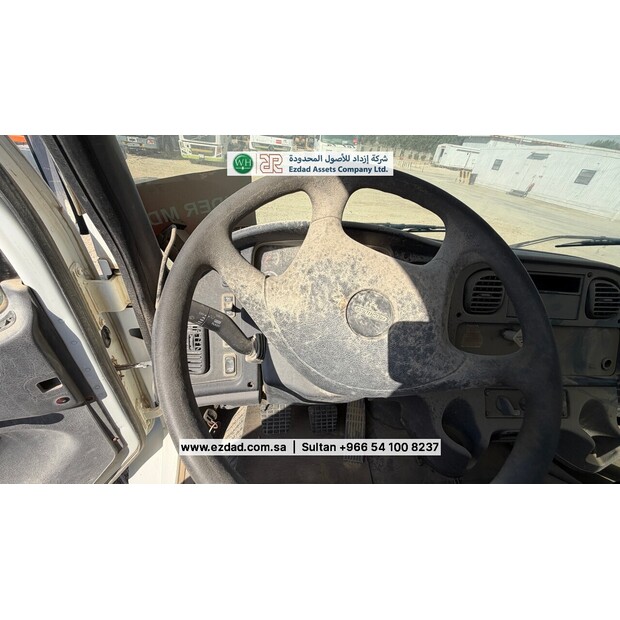 2011 Freightliner Business Class M2-48751512
