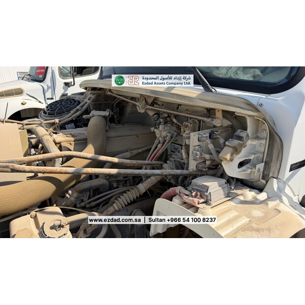 2011 Freightliner Business Class M2-48751536