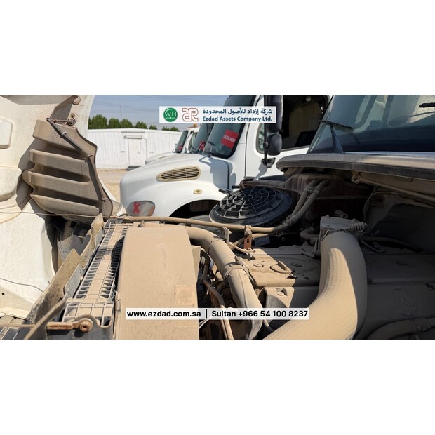 Freightliner Business Class M2-48751553