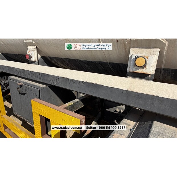 Freightliner Business Class M2-48751556