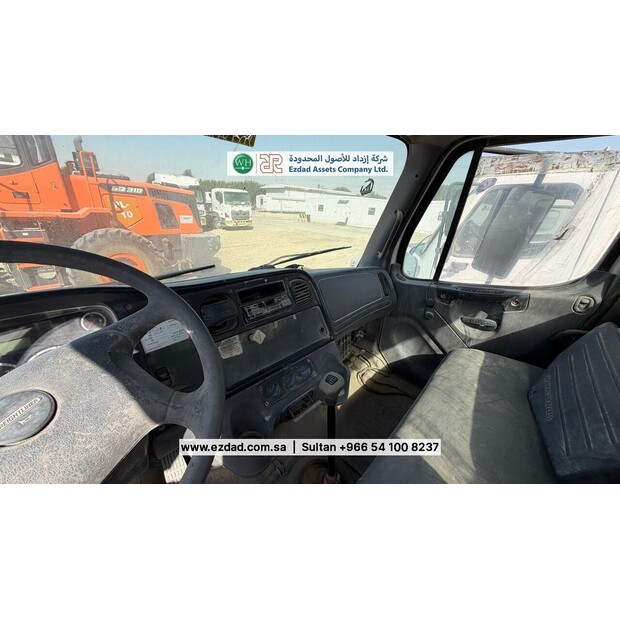 Freightliner Business Class M2-48751563
