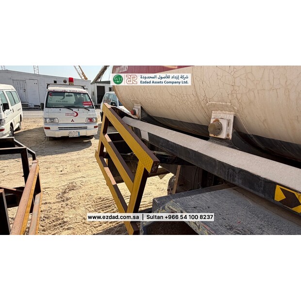 Freightliner Business Class M2-48751572