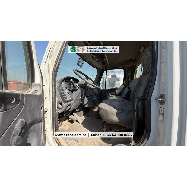 Freightliner Business Class M2-48751597