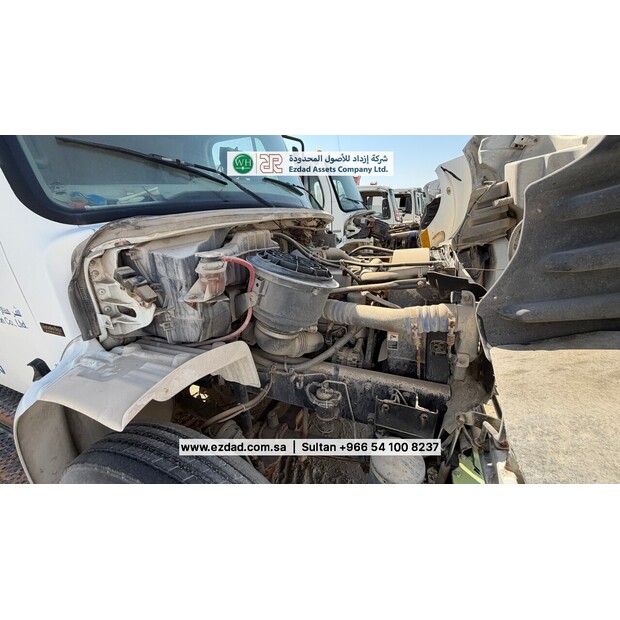 Freightliner Business Class M4-48751777