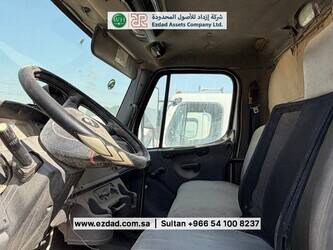 freightliner-business-class-m4-48751791