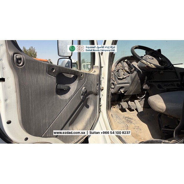 Freightliner Business Class M4-48751793