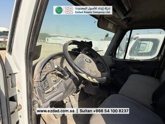 freightliner-business-class-m4-48751807