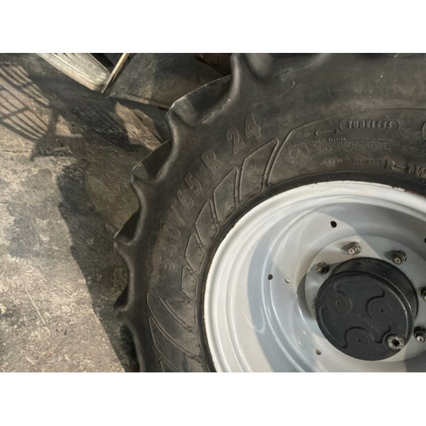 2013 فاهر-دويتس Agrotron TT420-48754275