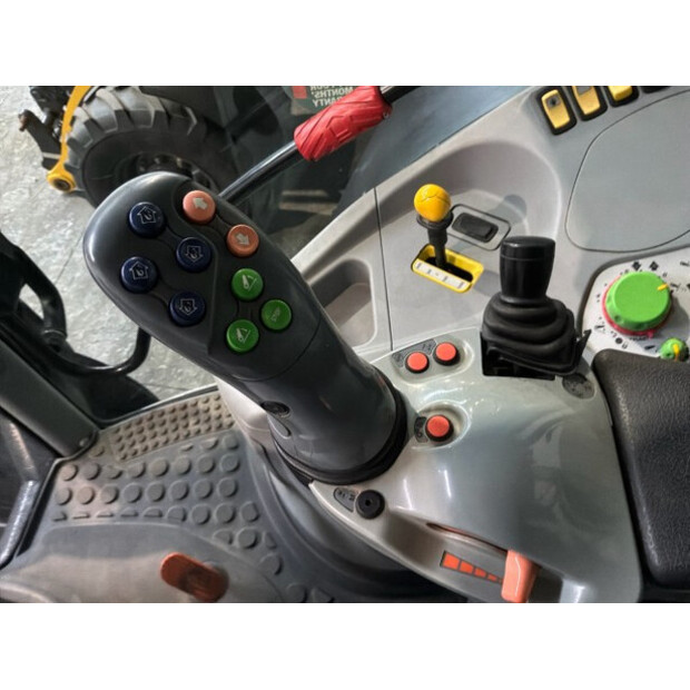 2013 فاهر-دويتس Agrotron TT420-48754285