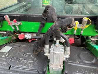 2004-john-deere-1505-48754701