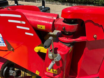 2014-pottinger-novacat-352ed-48754739