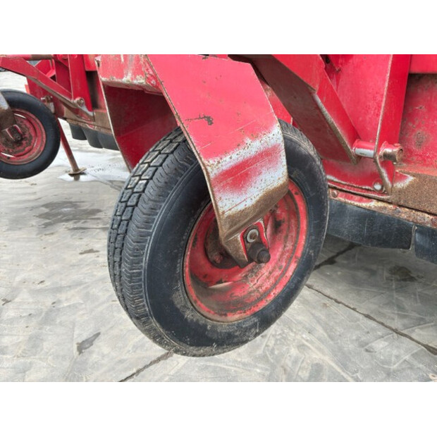 2000 Gilles TR14-48754919
