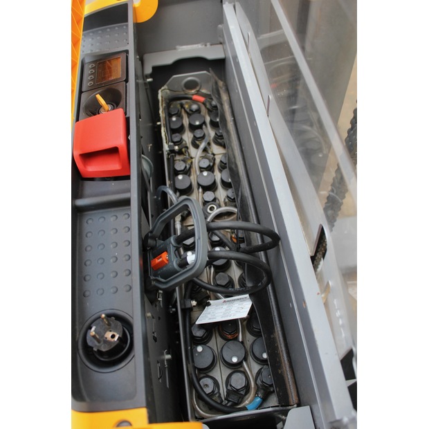 2021 Jungheinrich EJC 112 250 ZT-48761625