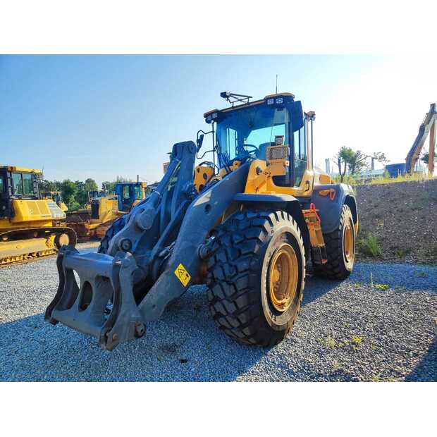 2022 Volvo L120H-48761792